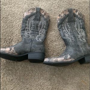 Grey Cowboy boots